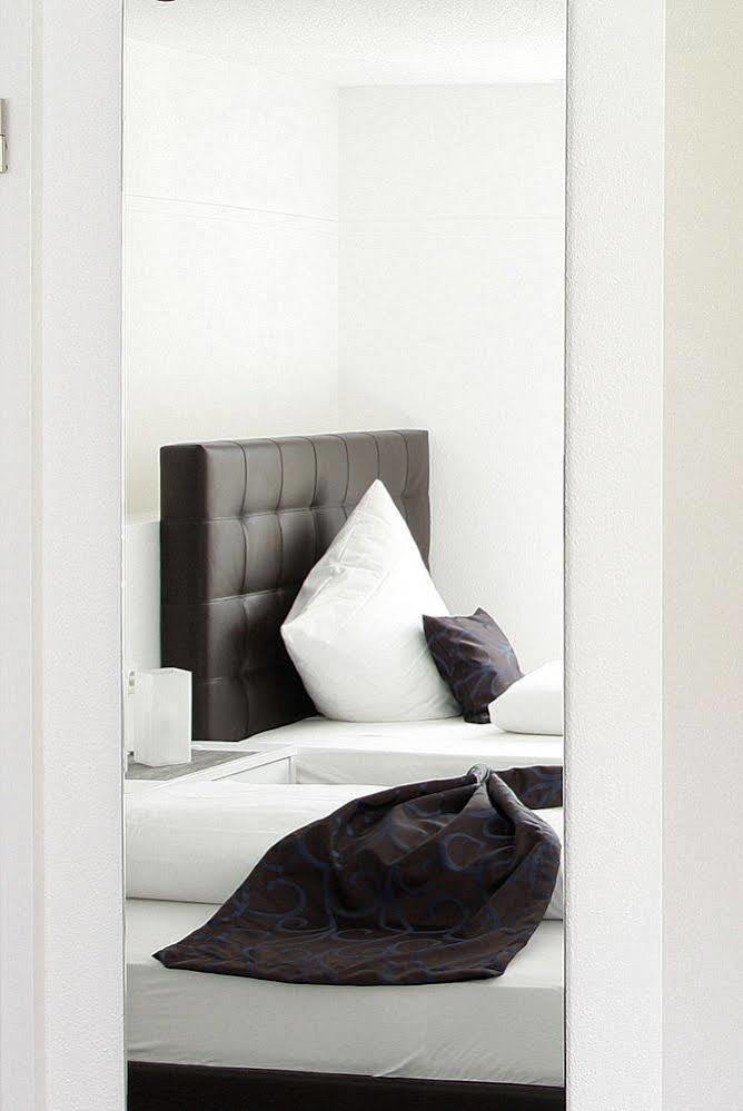 Hotel Volapuek Констанц Екстер'єр фото